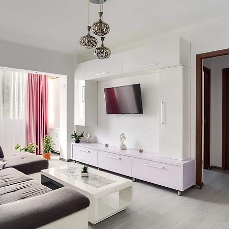 Ella'S Apartment 阿拉德 外观 照片
